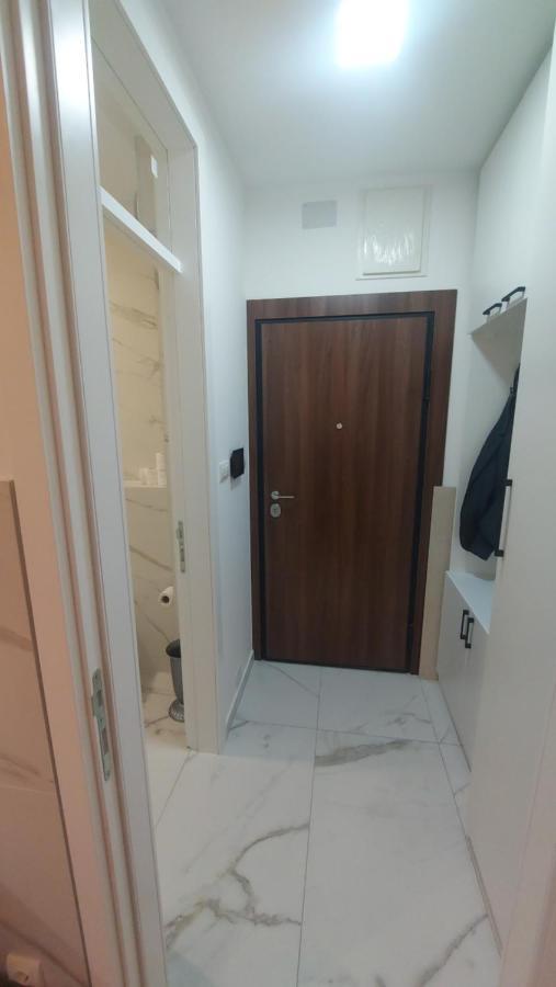 Apartman Solunska 18 バニャ・ルカ エクステリア 写真